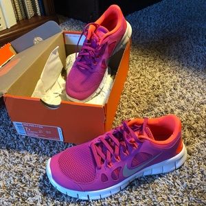 Nike Free 5.0 (GS) 7Y